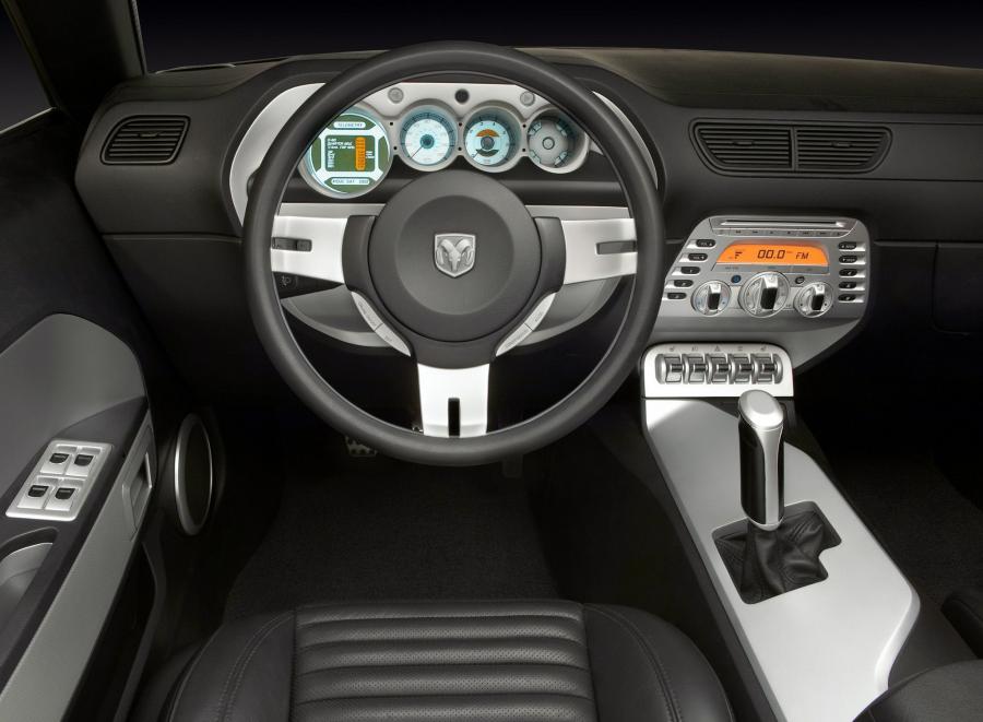  Dodge Challenger 2006 года  (фото 38 из 57)